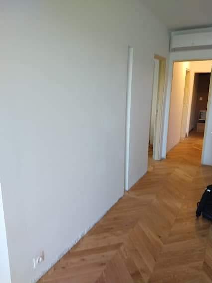 Un projet de remise au propre avec pose de parquet et peinture à Elbeuf